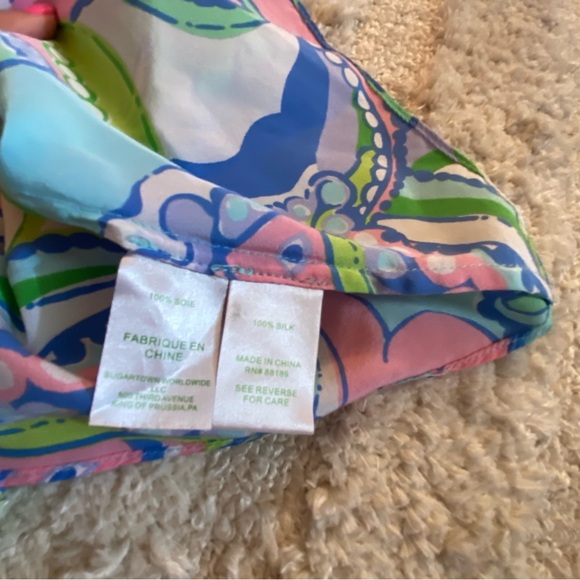 Lilly Pulitzer Silk Sarina Top in Conch Republic. Silk Size S - Picture 8 of 9